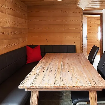 Swiss Alps Apartment *